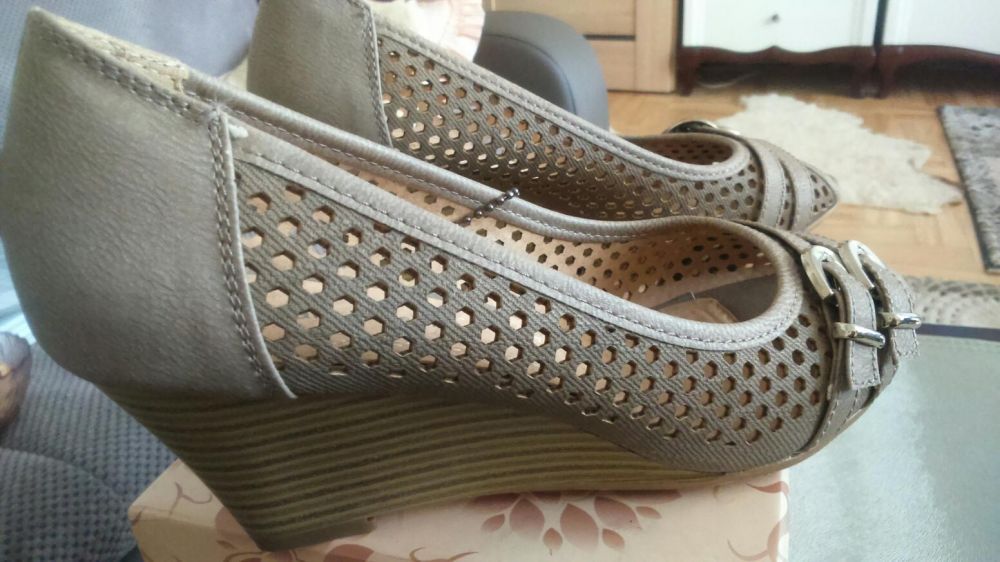 Sprzedam nowe buty