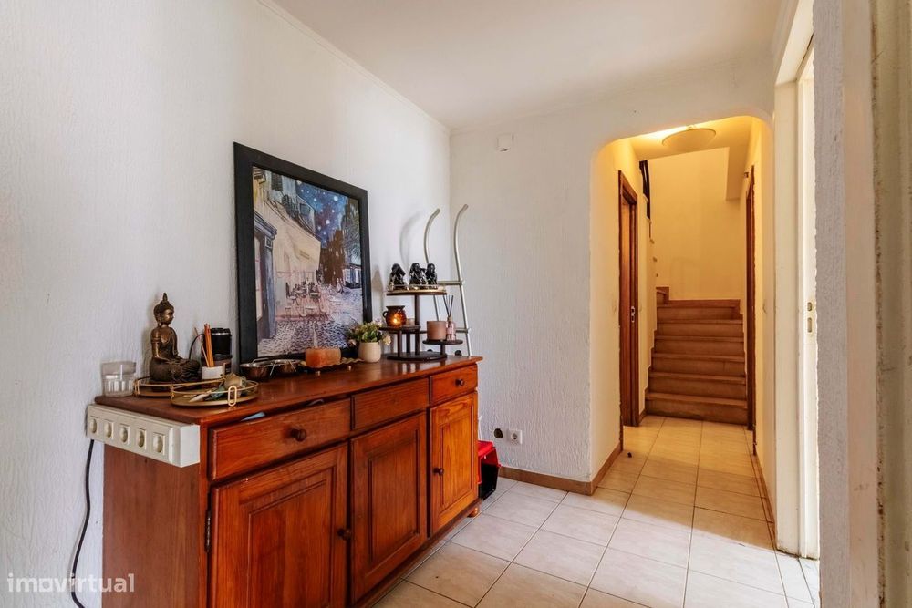 Apartamento T3 Duplex c/ Varanda e Terraço na Rinchoa, Rio de Mouro