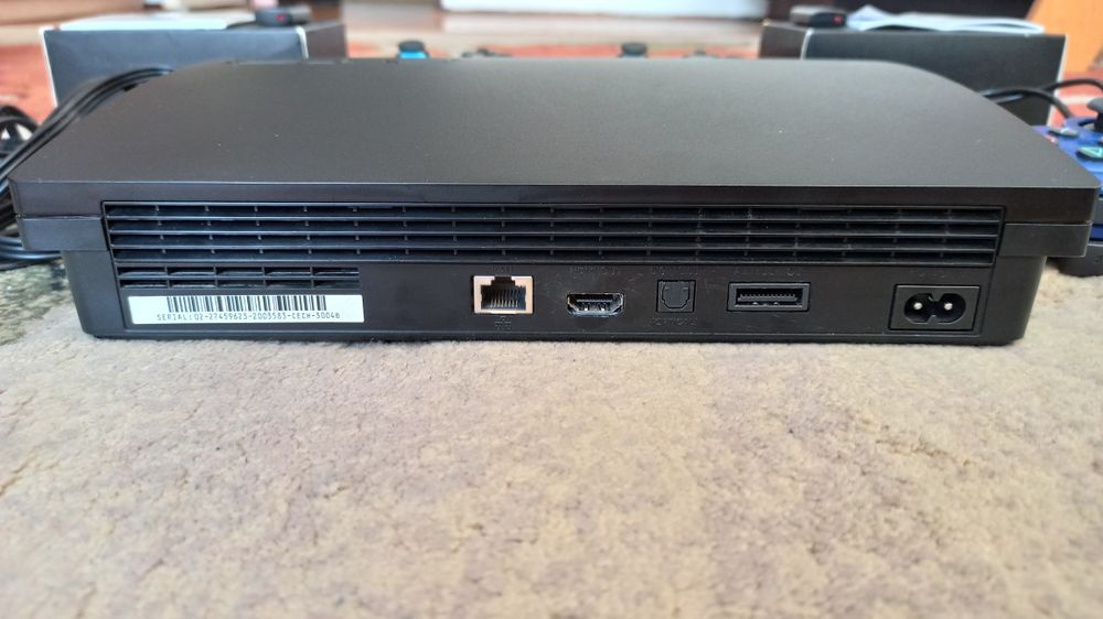 Konsola PlayStation 3 Slim