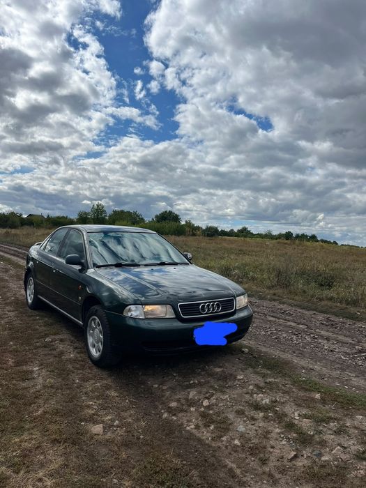 Audi a4 b5 1.6 бензин