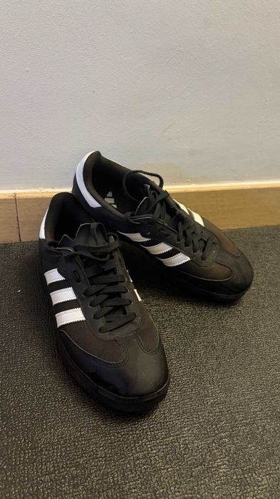Adidas Velosamba 40EU Preto/Preto (usado em bom estado)