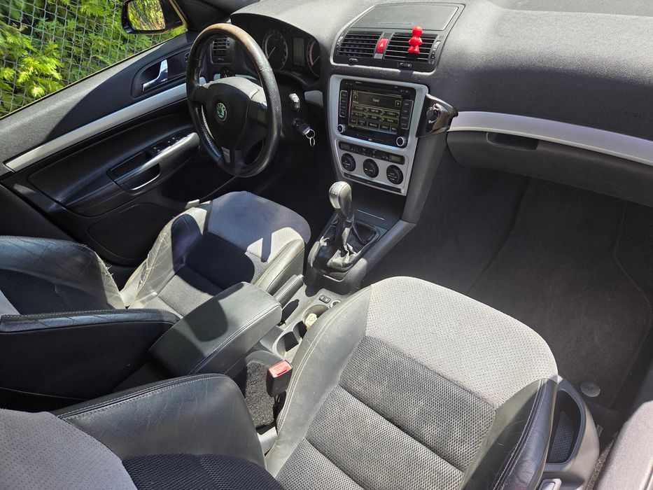 Scoda octavia / 2.0 VRS biały kruk