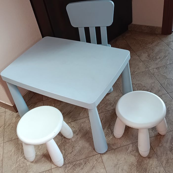Stolik,krzesełka,mammut