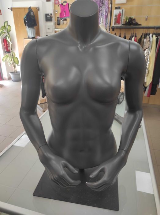 Bustos Senhora com braços amovíveis