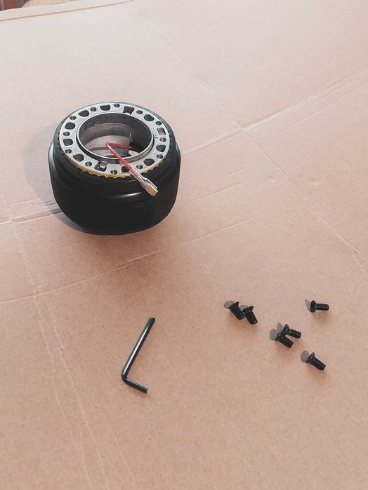 Volante e cubo clio mk1 furacao momo, deep dish