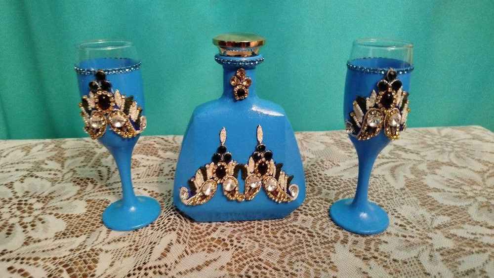 Святковий набір пляшка і 2 келиха. Ручна робота