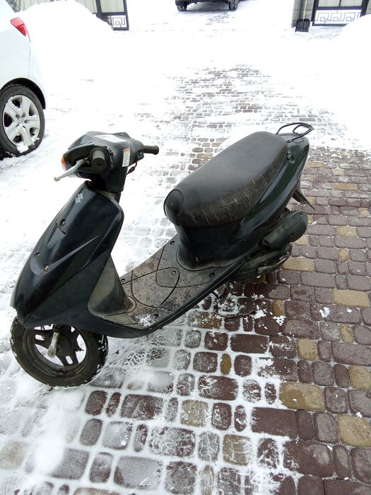 Продам мопед  Сузукі лет 2