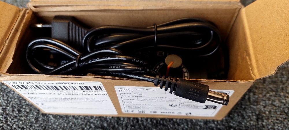 Fonte de Alimentação 9-24V 3A