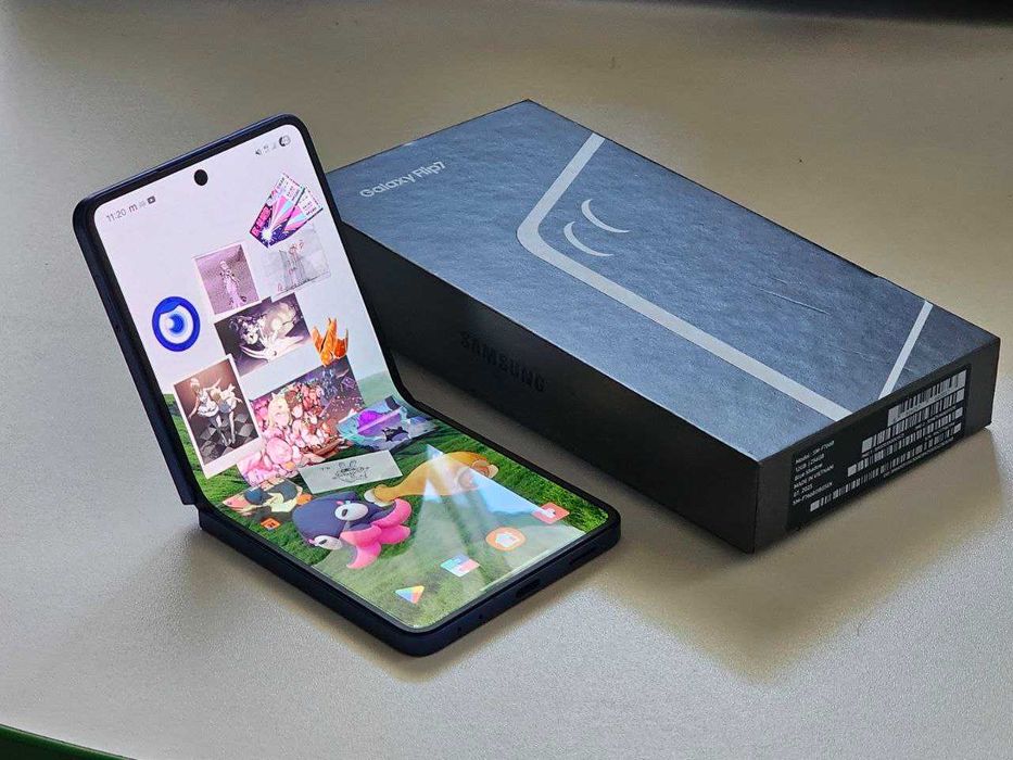 Samsung Galaxy Flip 7 Blue Shadow (Синій) 12/256 з гарантією 24 міс.