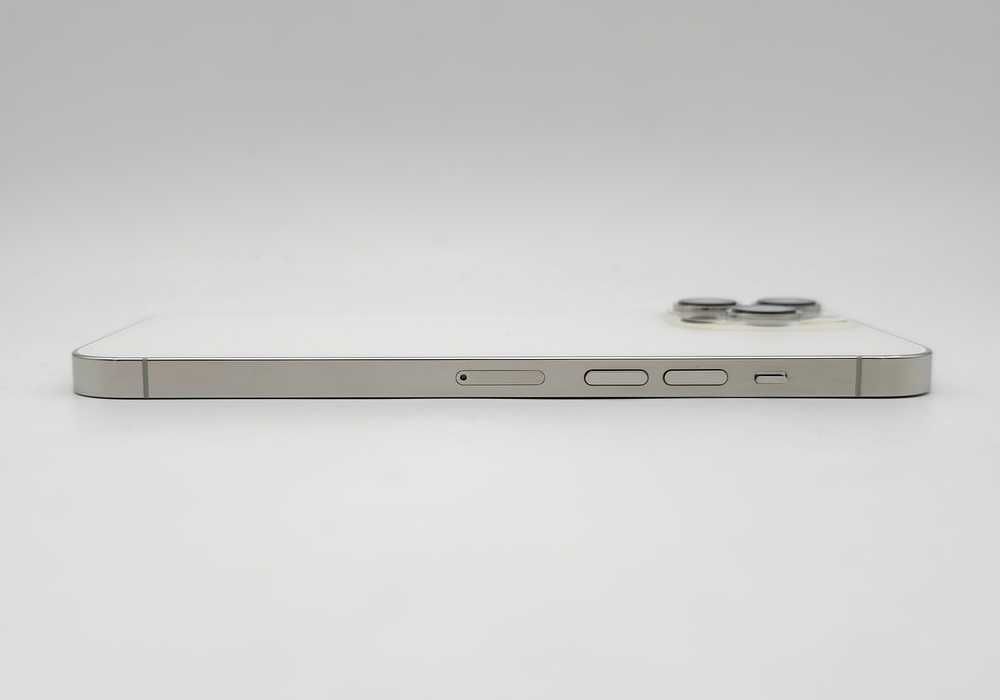 iPhone 13 Pro Max 256GB Silver (A2484) АКБ 100% / НЕВЕРЛОК айфон