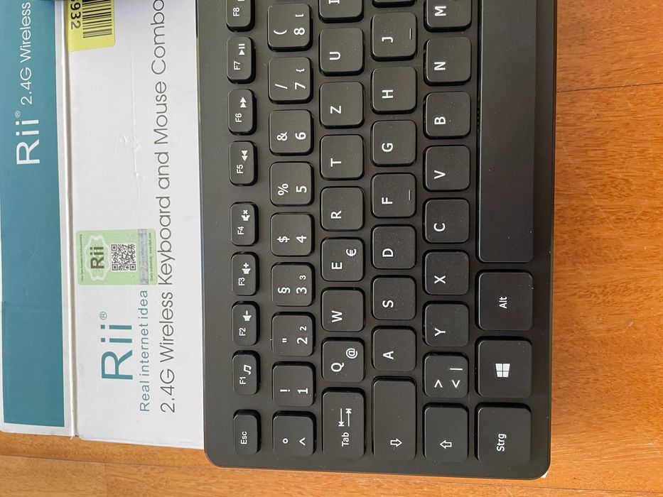 Zestaw bezprzewodowej klawiatury i myszy