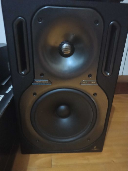 Behringer B2031A Truth (Par)