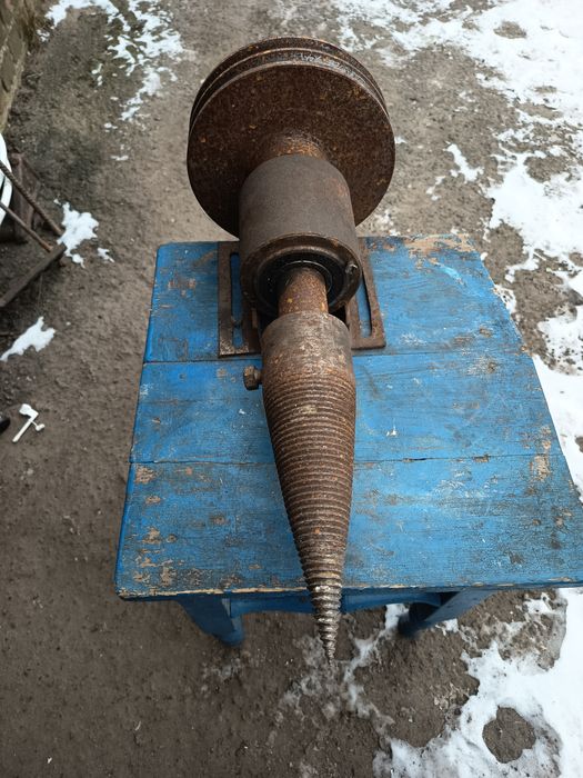 Дровокол для заготівлі дров