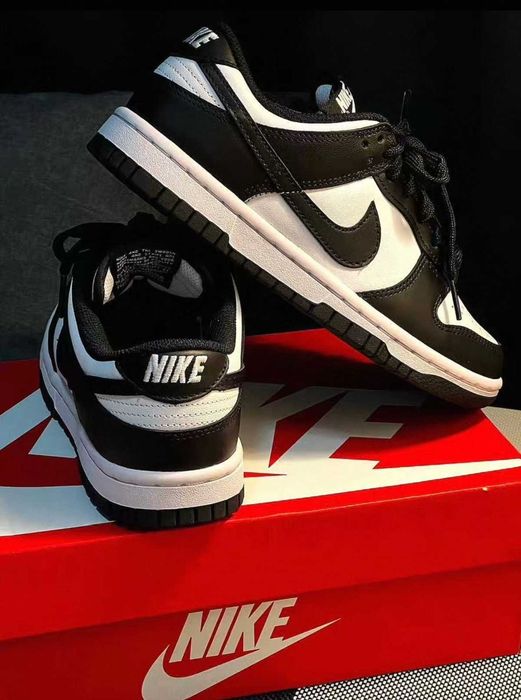 Nike Dunk Low Czarny R.42