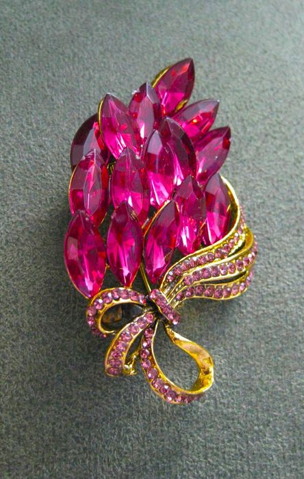 Alfinete / Broche Ramo Flores NOVO