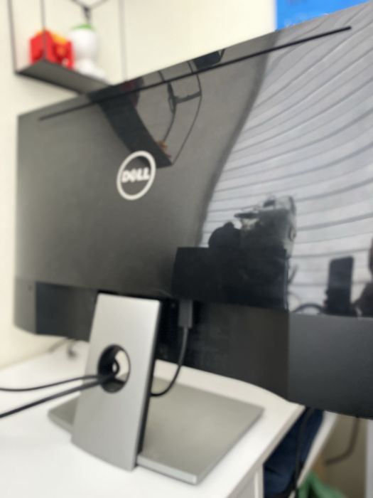 Монітор Del 27 дюймів (full hd)