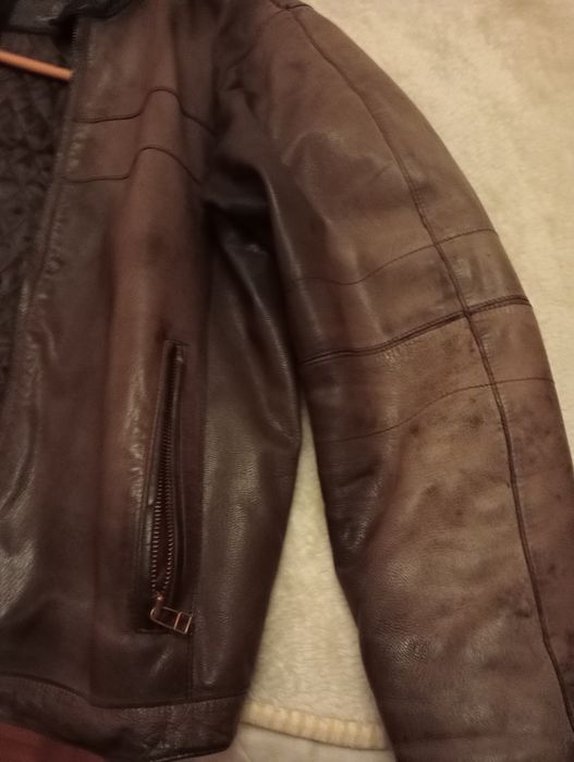 Casaco em pele castanho