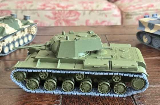 Модель танка КВ-1 1:35 (KW-1/KV-1)