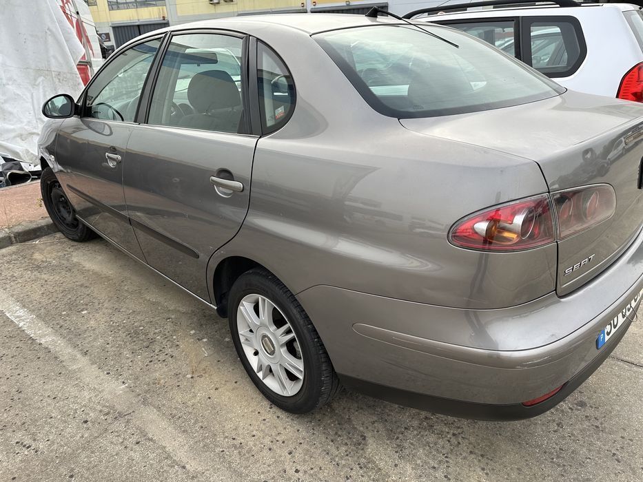 Seat Cordoba 2003 Gasolina para Peças