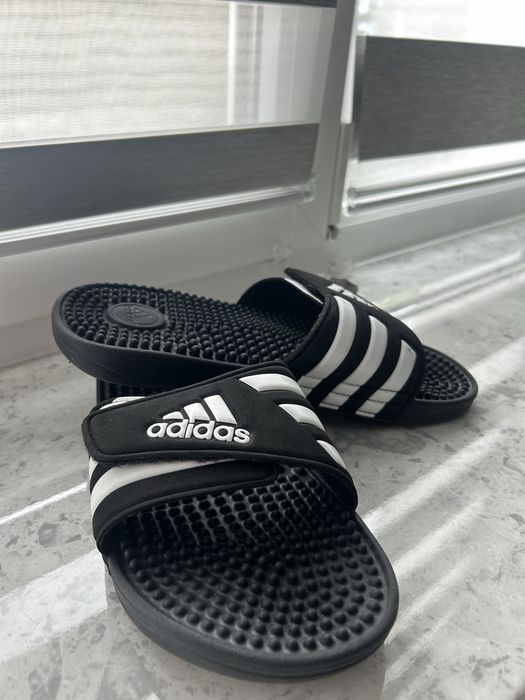 Тапочки Adidas