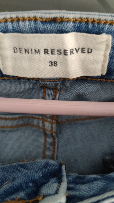 Jeansy przecierane denim Reserved rozm 38