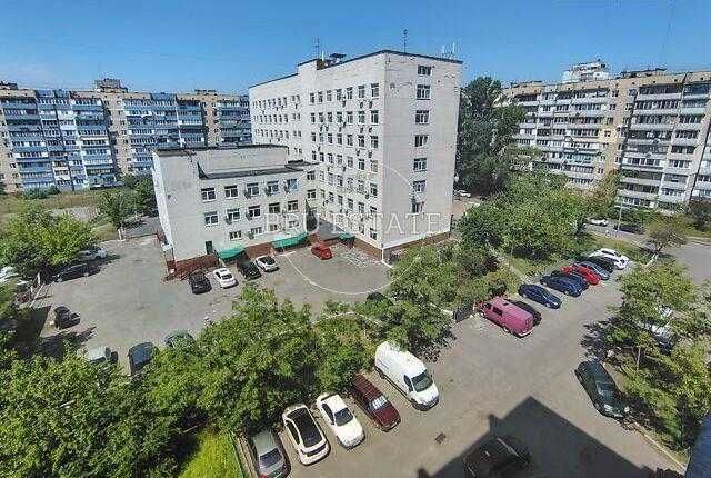 Продам 1 к вул.Ч.Калини 32 в  Троєщина - More