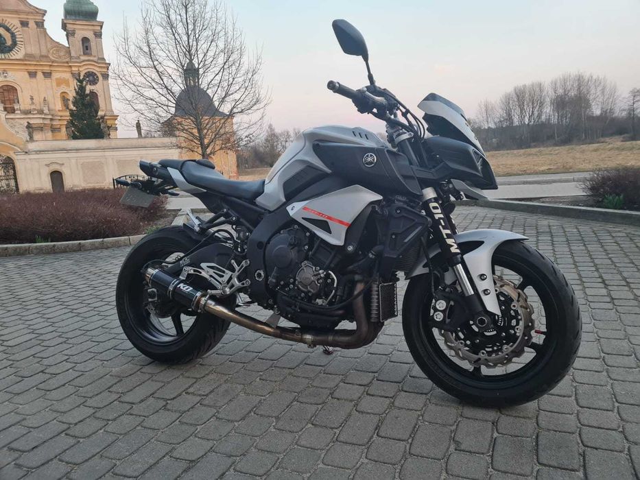 Yamaha mt10 2019r