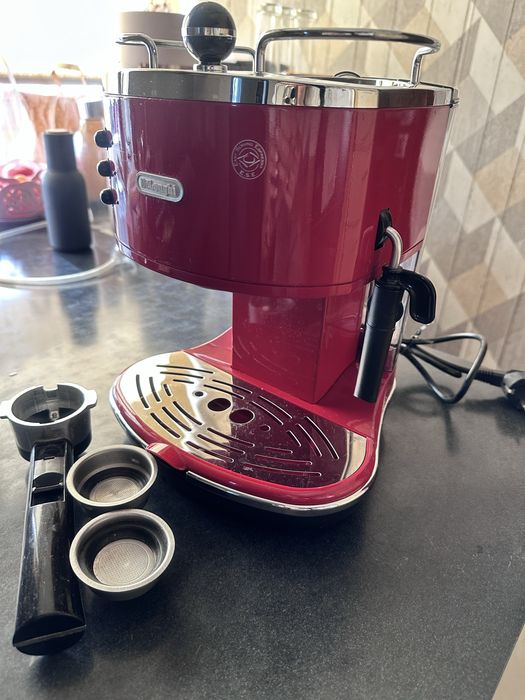 Ekspres ciśnieniowy kolbowy DELONGHI Icona Vintage ECOV 311.R