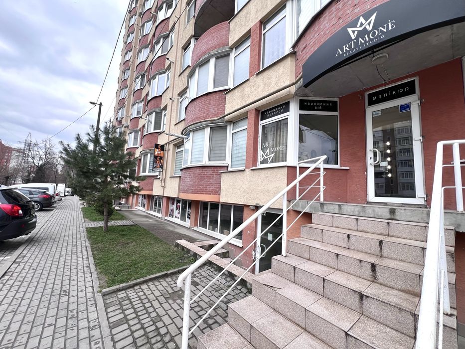 Продаж комерційного приміщення на Бамі