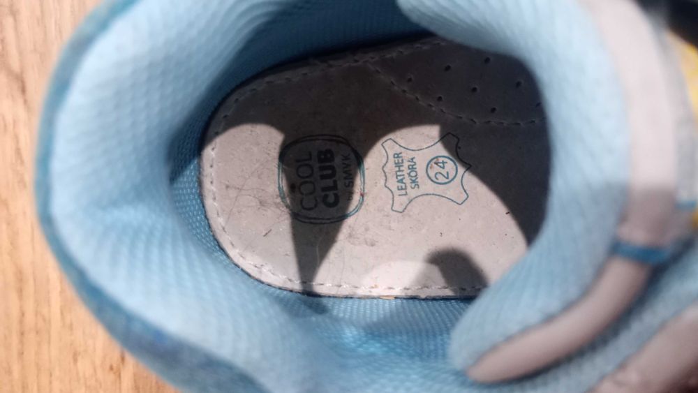 Sprzedam buty 24 smyk