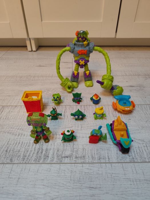 Zestaw super things zings superbot bot robot trasher power arms dodatk