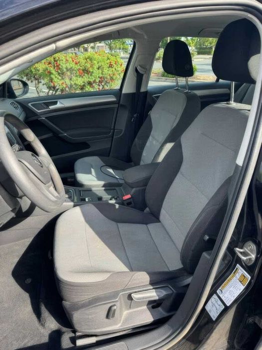 Volkswagen e-Golf SEL Premium      2016