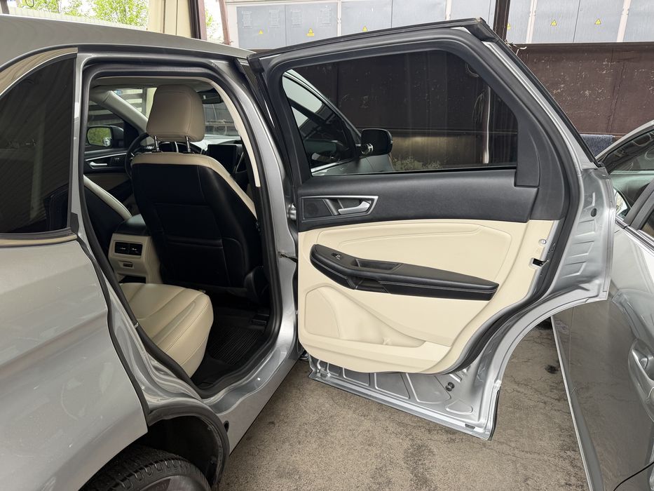 Ford Edge 2021 Titanium Elite Pack