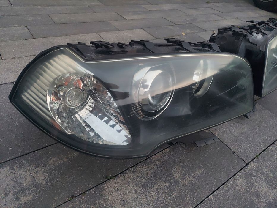 Reflektor lampa przód prawa lewa xenon /europa/ Bmw X3 e83