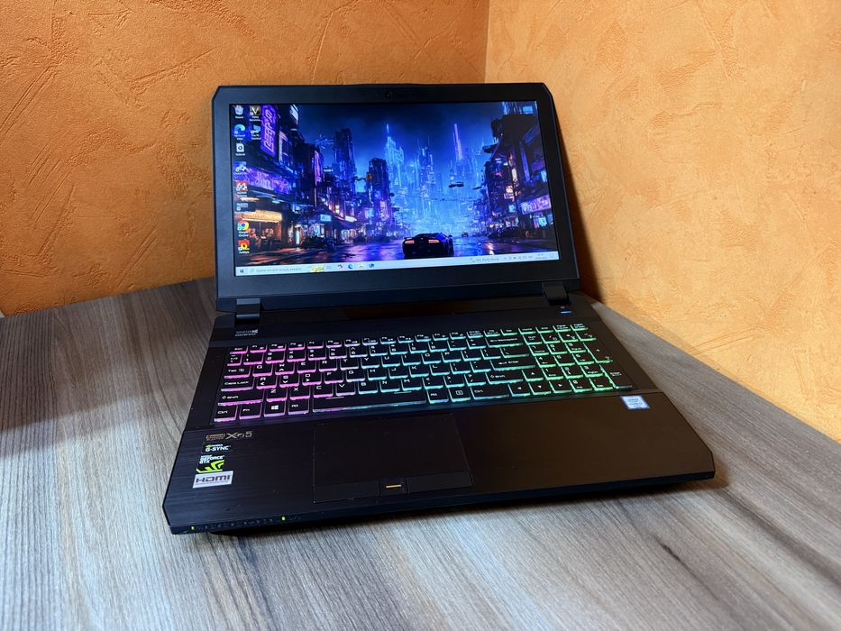 Бюджетний ігровий ноутбук Clevo (i7-6700/16D4/GTX1060/15.6 FHD)