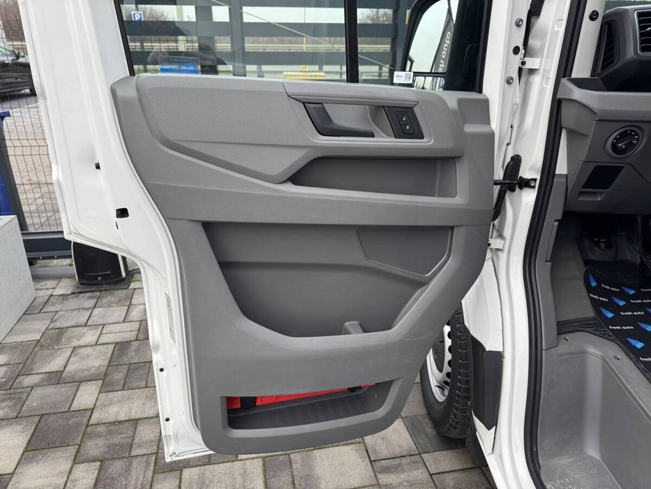 Volkswagen Crafter 2018 freshauto