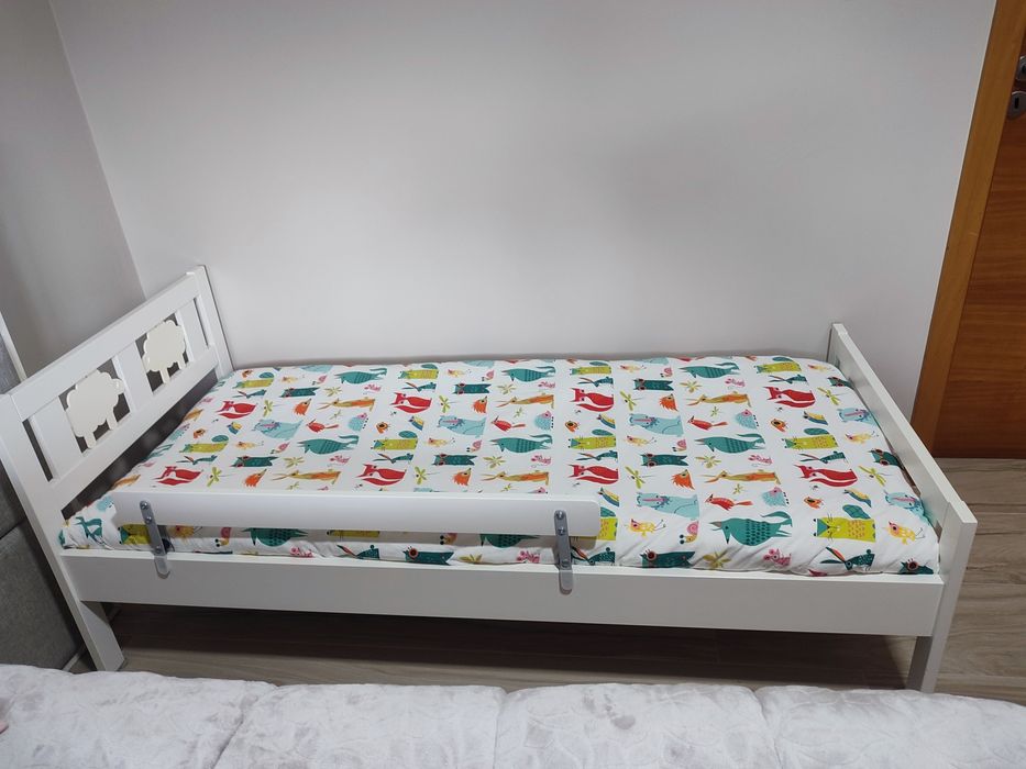Cama de criança ikea