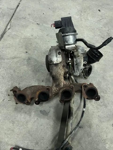 Turbo Vw Passat Vw Tiguan Vw Golf VI 2.0 TDI 140CV