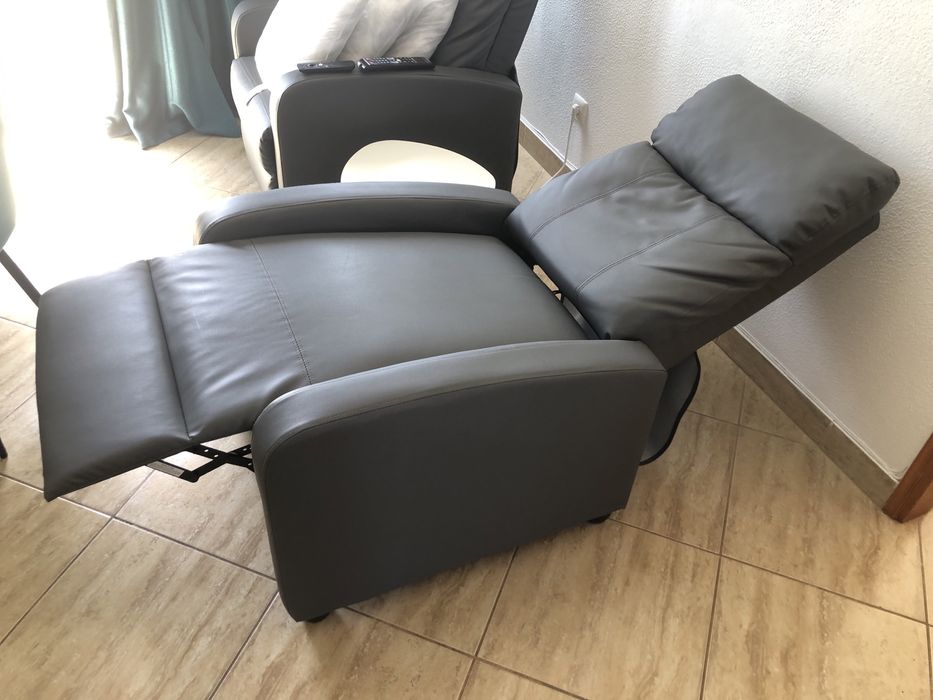 Homcom Poltrona de Massagem – Relaxamento Total em Pele Sintética Cinzenta