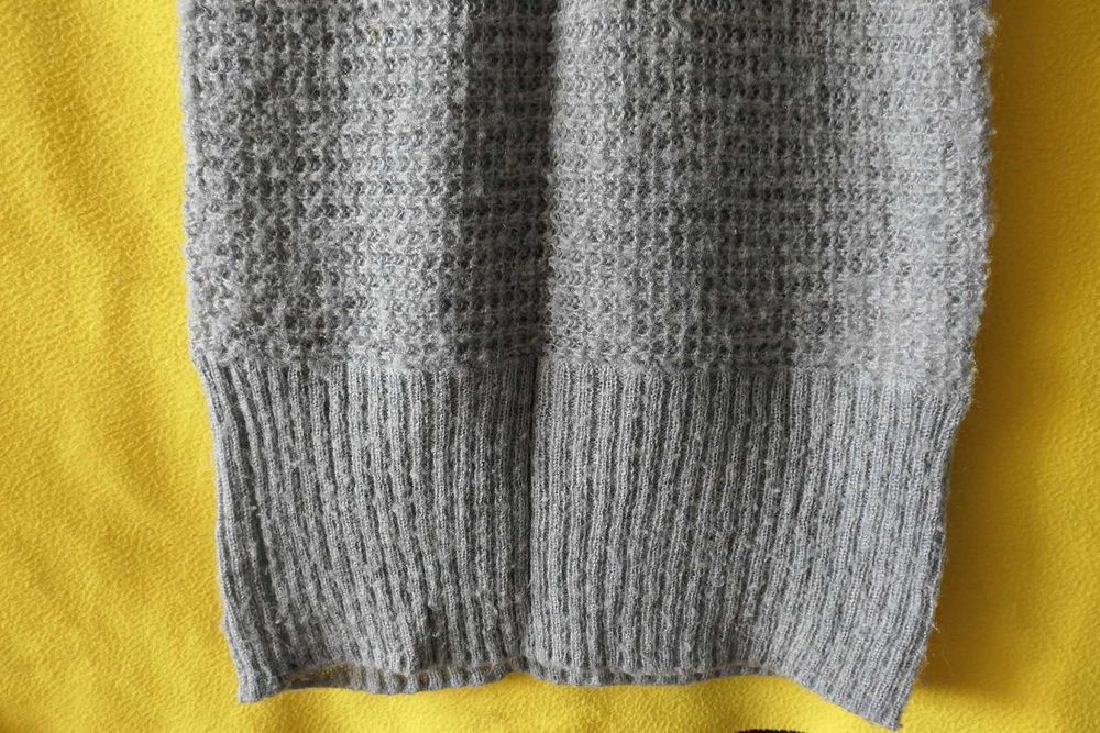 Swetr szary H&M rozm 134/140