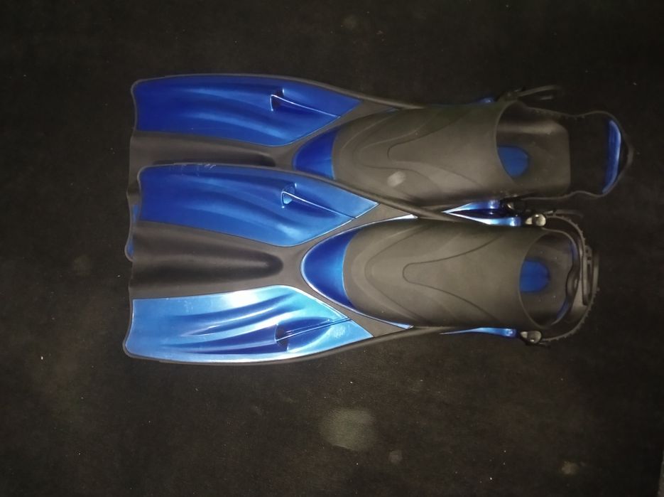 Sprzedam płetwy nowe