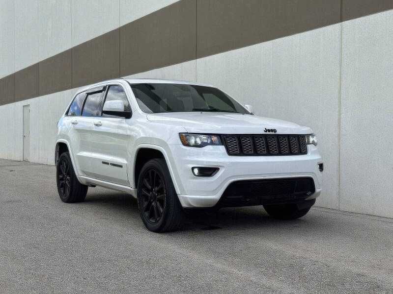 2020 Jeep Grand Cherokee Altitude