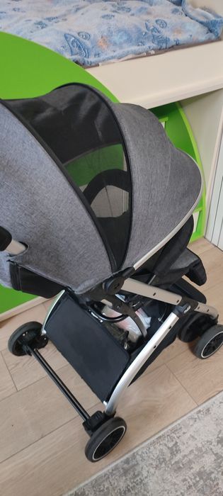 Прогулянкова коляска Cam Compass