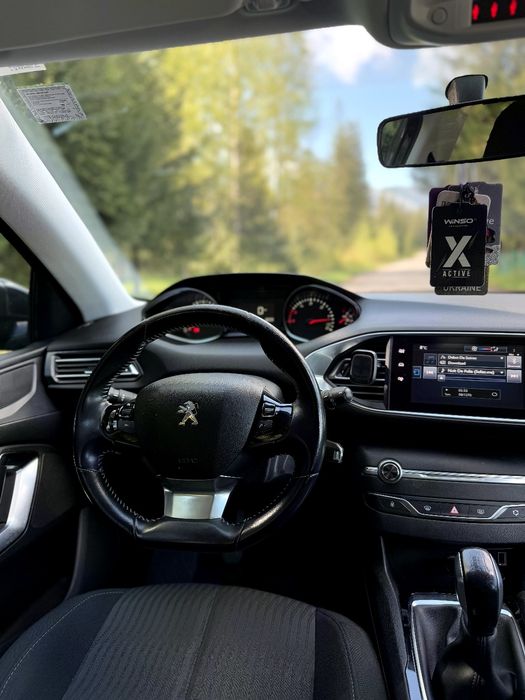 Продам авто Peugeot 2016р  1.6 308