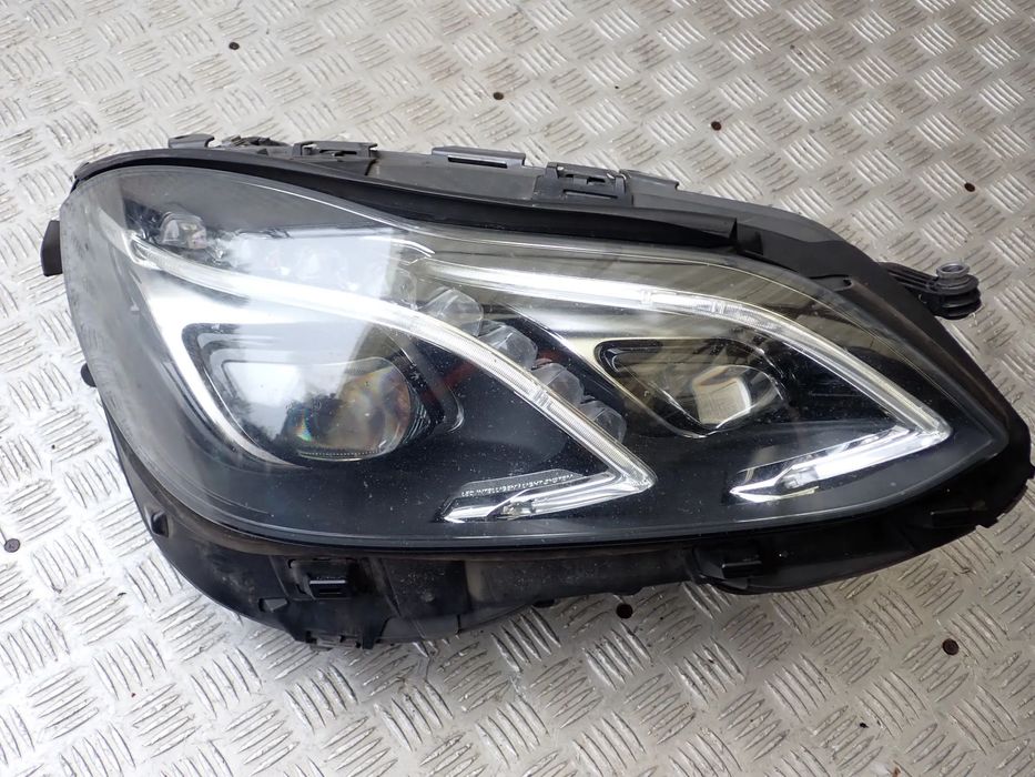 LAMPA PRAWY PRZÓD MERCEDES W212 FULL LED ILS  A2129063003