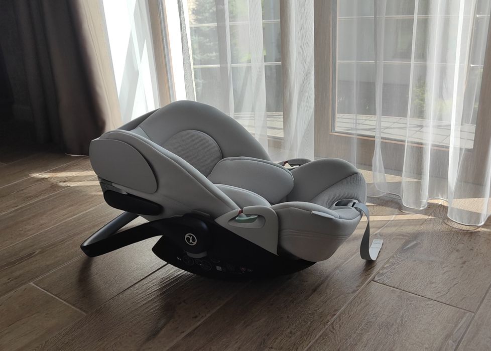 Cybex Cloud Z i-Size купити в Україні на OLX.ua