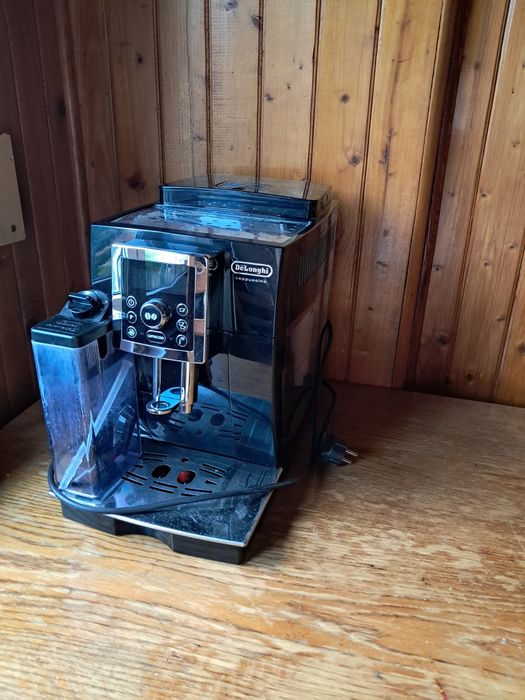 Ekspres do kawy delonghi