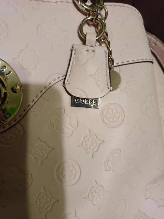 Sprzedam torebkę GUEES