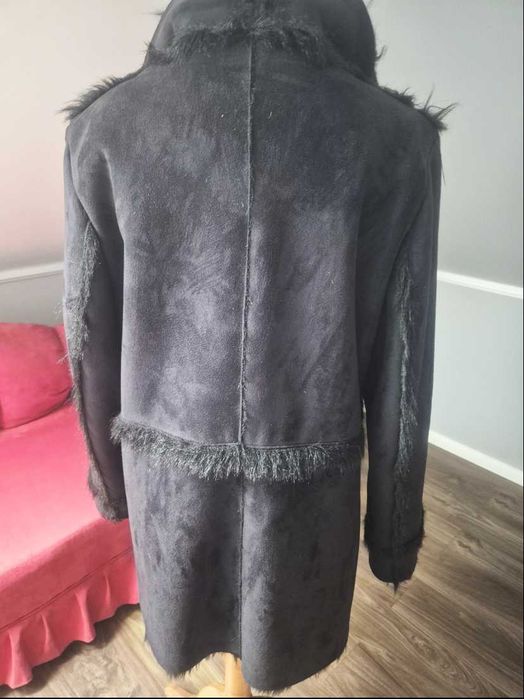 Kożuszek cieplutki nowy czarny super rozm. XL/XXL