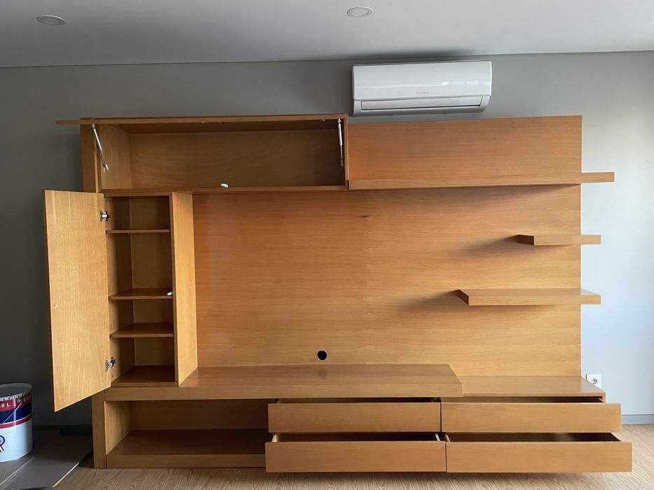 Móvel de Sala / TV em Madeira Maciça – 2,79m